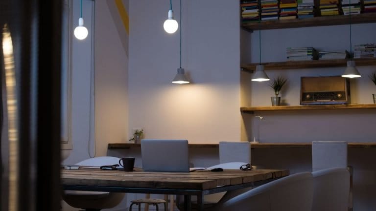 Best Home Office Lighting Setup For Reducing Eye Strain